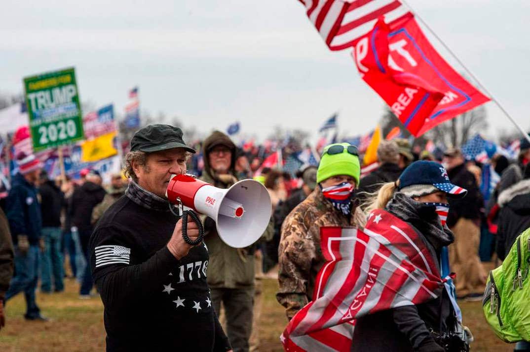 Pro-Trump Protesters Storm U.S. Capitol Photos 1