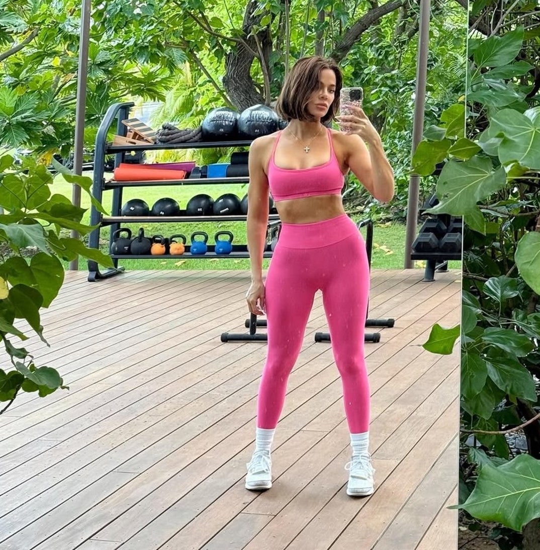 Kardashian Hot Shots 2025 18