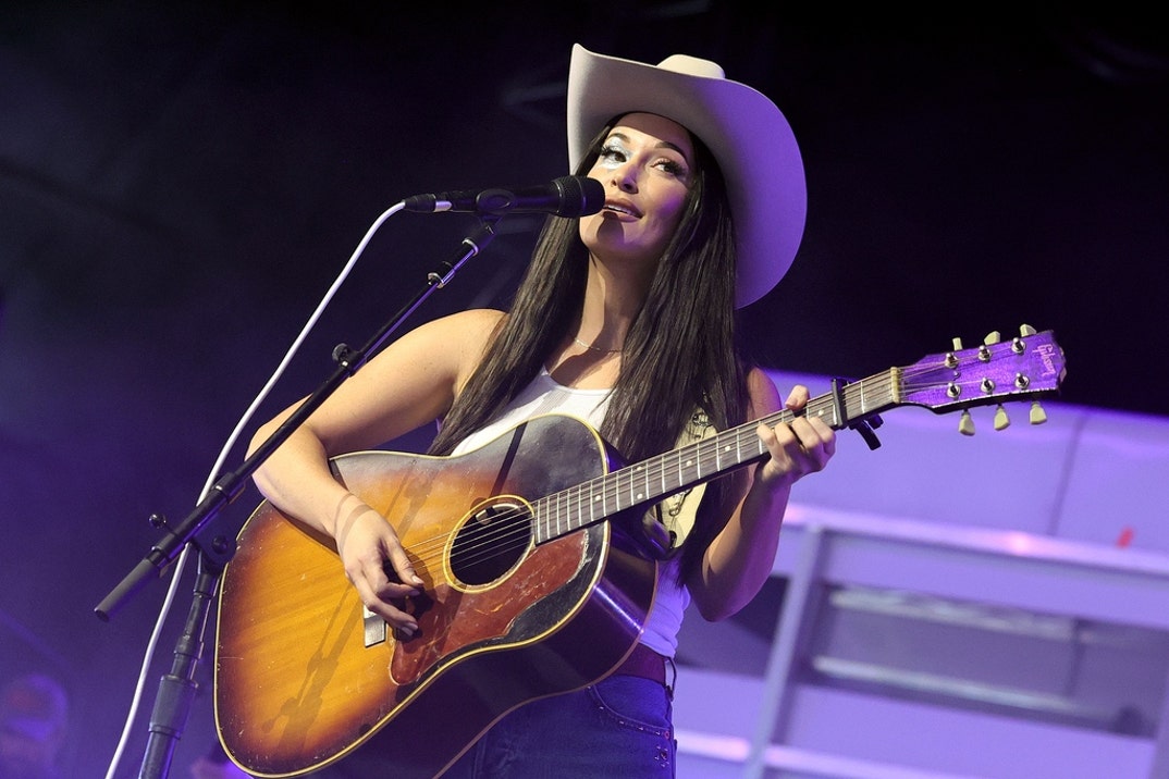 Kacey Musgraves On Stage 4