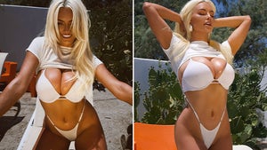 0827-Lindsey-Pelas-Hot-Shots-hero