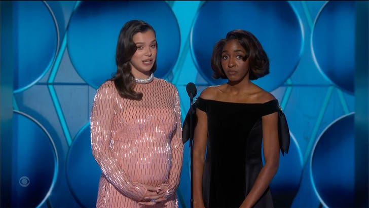 011126_hailee_steinfeld_kal