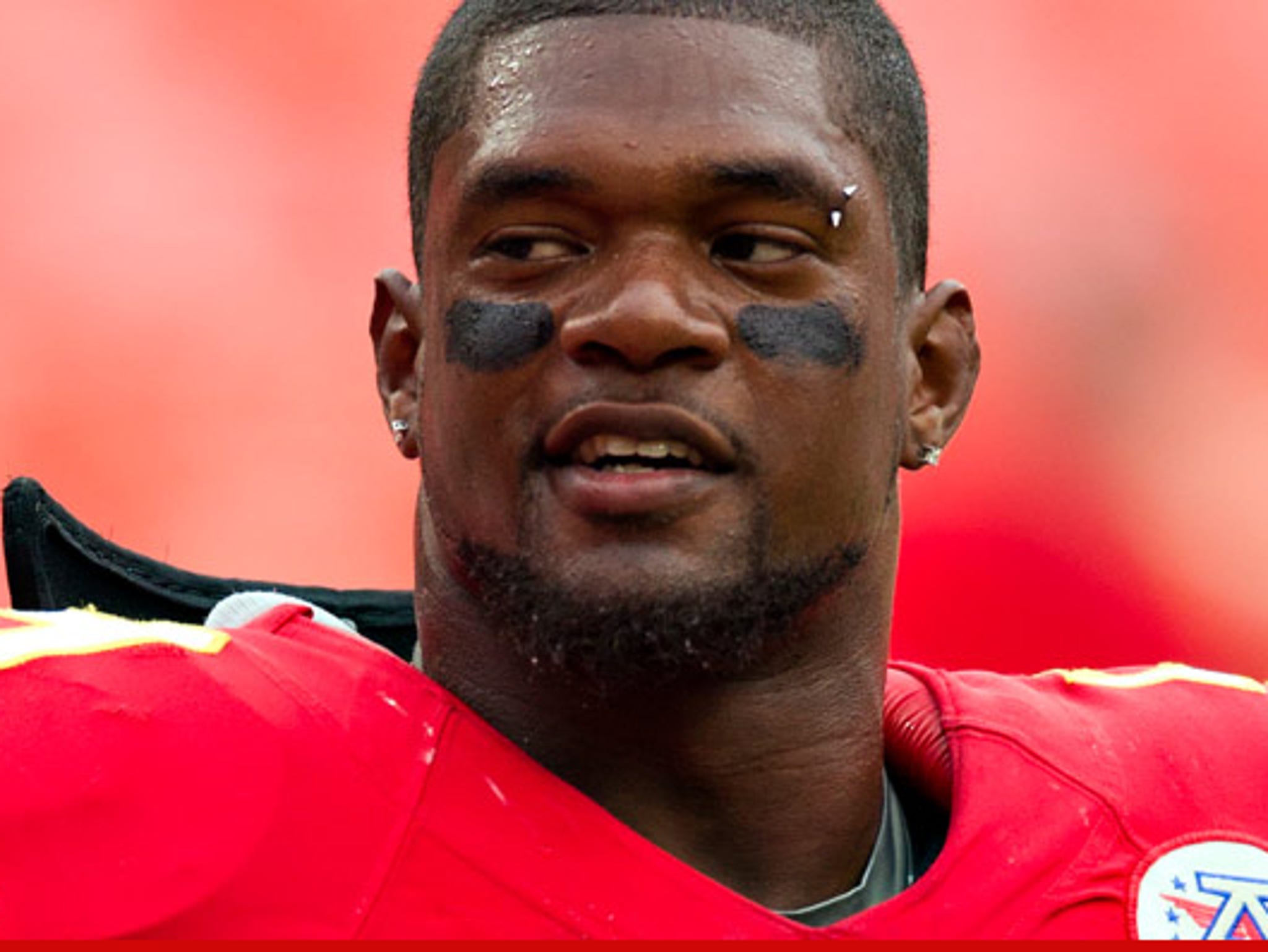 Jovan Belcher killings spark debates about concussions and gun