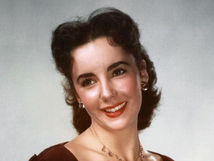 1204 Elizabeth Taylor getty 01