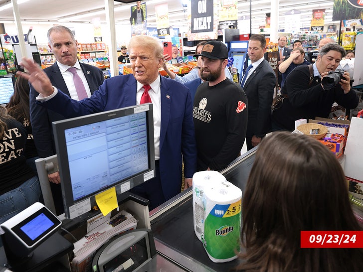 092424 doanld trump at the market sub getty