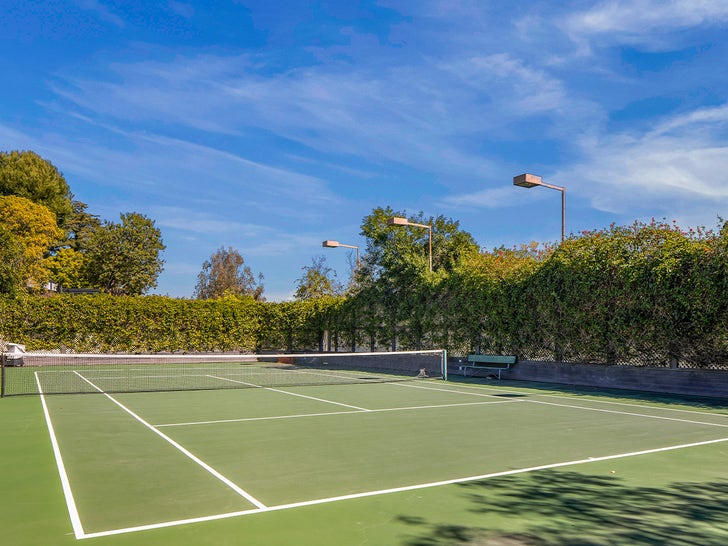 0508-Quincy-Jones-Tennis-Court-SUB