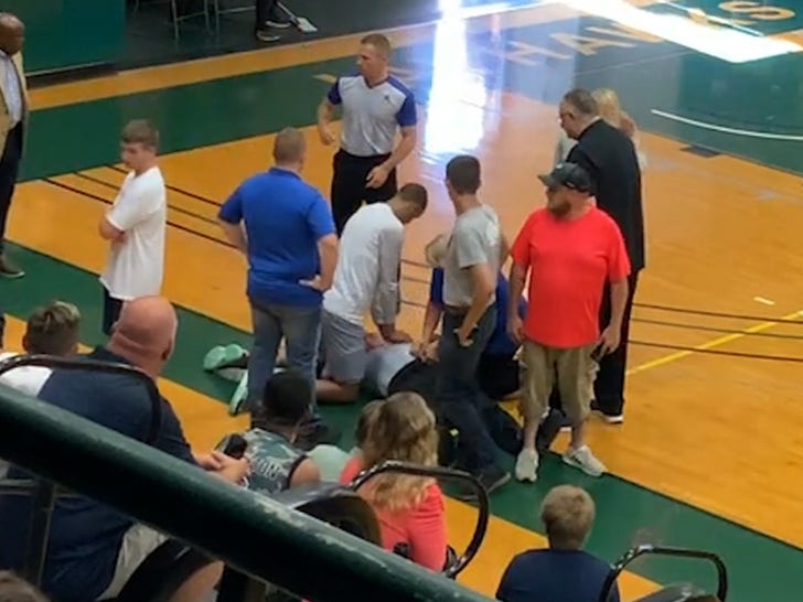 Basketball Player Performs CPR On Ref Who Collapsed Mid-Game