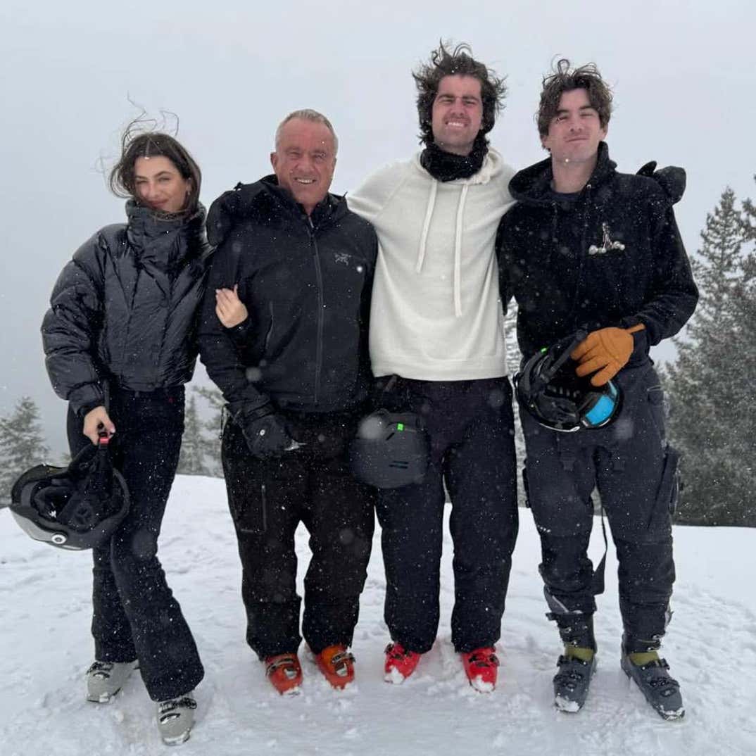 Kyra, Robert Jr, Finn, & Aidan Kennedy