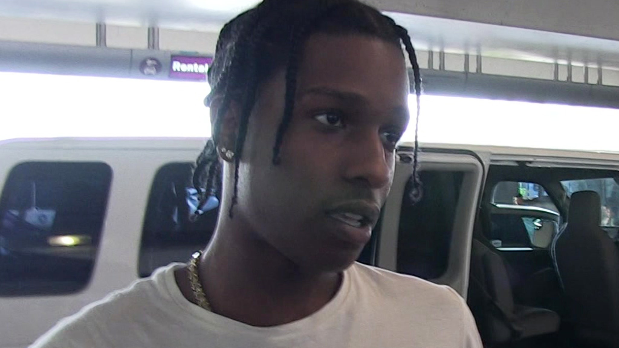 A$AP Rocky Guns non utilisé dans le tournage, qui a été capturé en vidéo