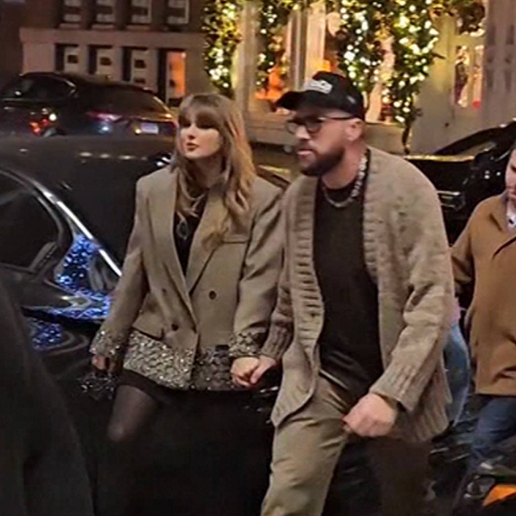 Taylor Swift and Travis Kelce Wear Matching Outfits to NYC Dinner