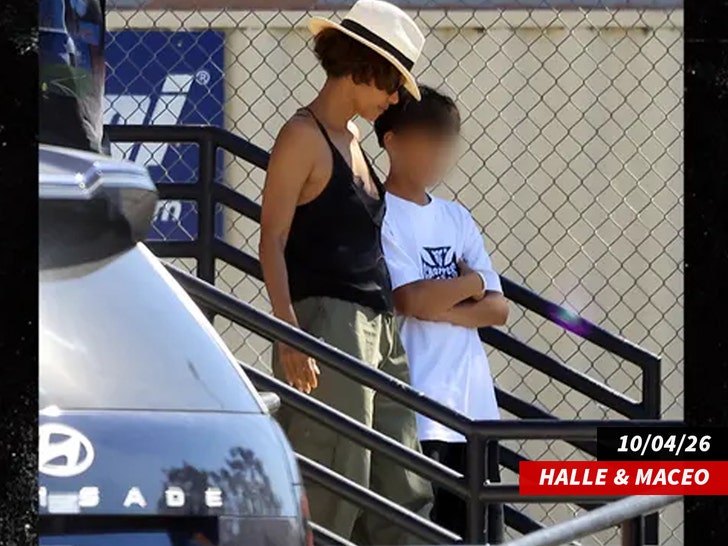 Halle and Maceo backgrid