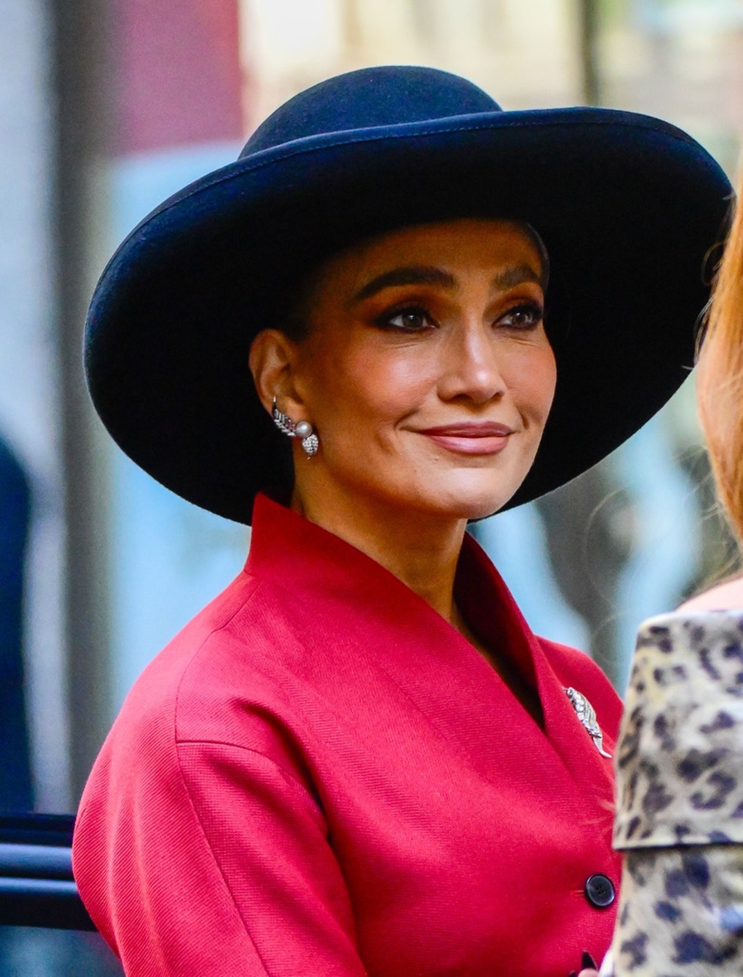 Jennifer Lopez Struts in All-Red While Filming in Manhattan 6