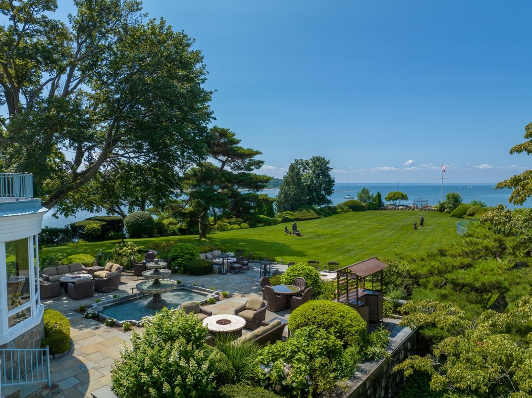 Kathie Lee Gifford Lists Connecticut Home 31