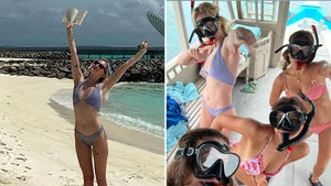 Sophie Turner On Vacation With Her Friends In Bikinis