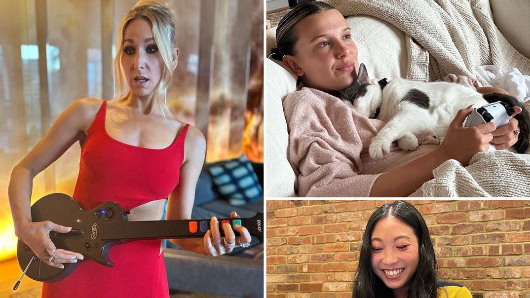 0706-Celebs-Playing-Video-Games-PRIMARY
