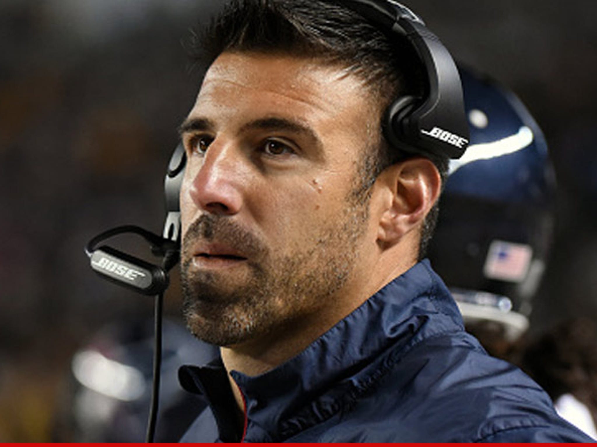 Mike Vrabel -- Cops Looking for Couple in Super Bowl Ring Theft