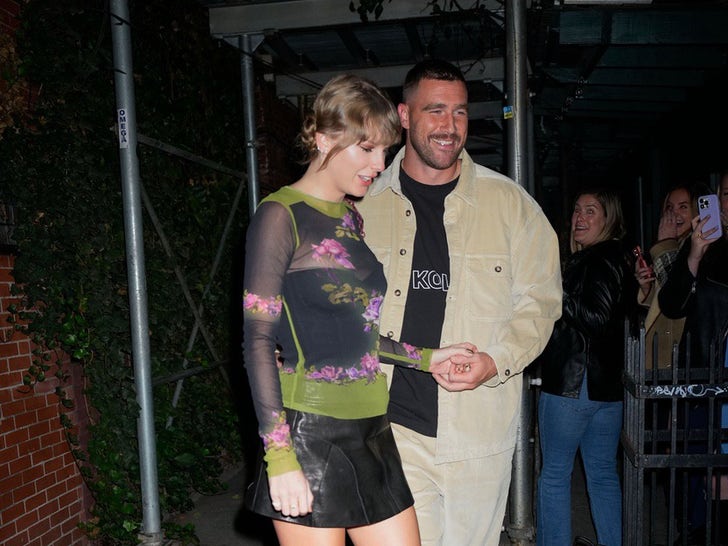 Taylor Swift And Travis Kelce Together