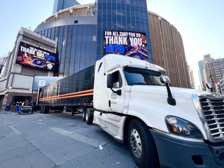 Taylor Swift, Travis Kelce Wedding: Lighting Equipment Delivered To MSG Ahead of Ceremony