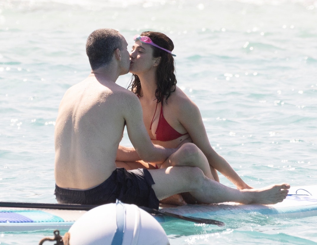 Margaret Qualley and Jack Antonoff Hawaii 7