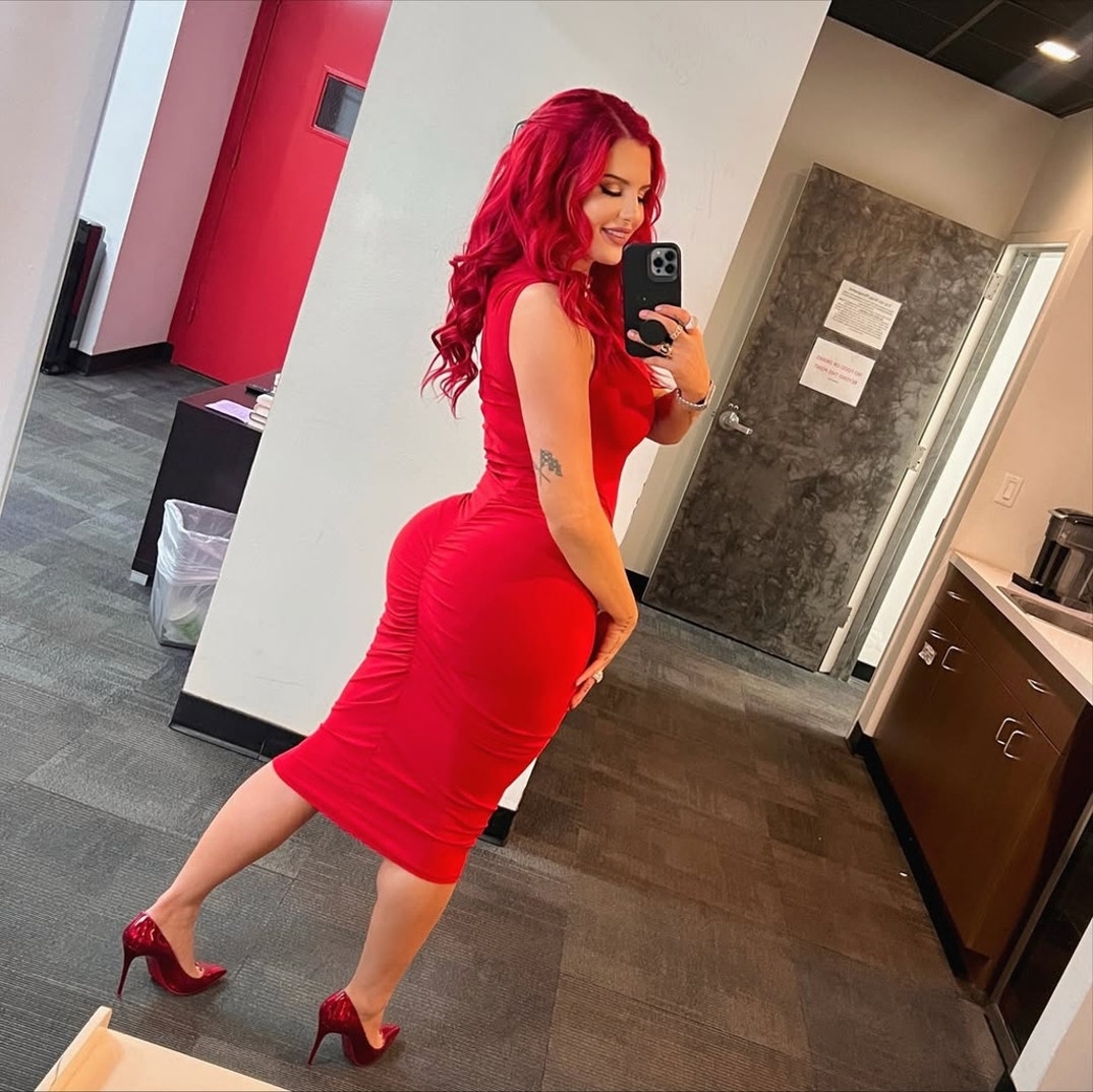 Justina Valentina Hot Shots 5