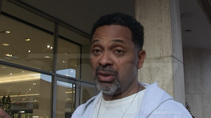 110725 mike epps primary.jpg