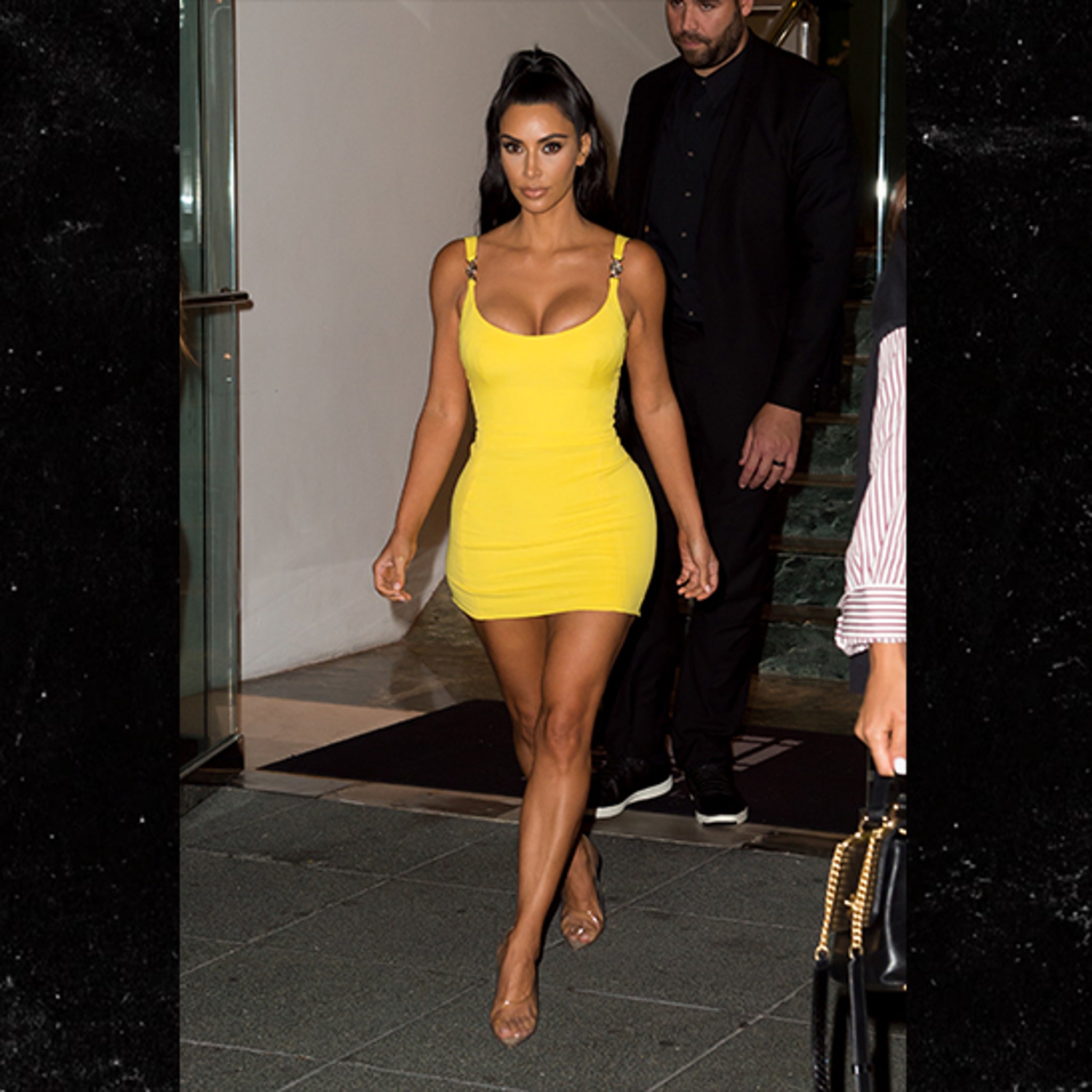 210 of Kim Kardashian's Greatest Outfits | Fashion, Kim kardashian shoes,  Dress
