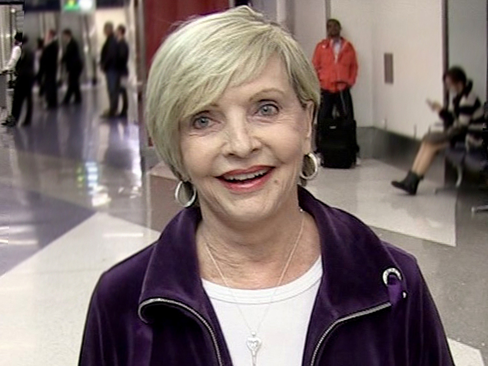 Florence Henderson, Upbeat Mom of 'The Brady Bunch,' Dies at 82 - The New  York Times