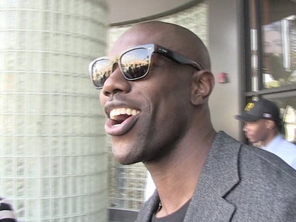 0227-terrell-owens-TMZ-02