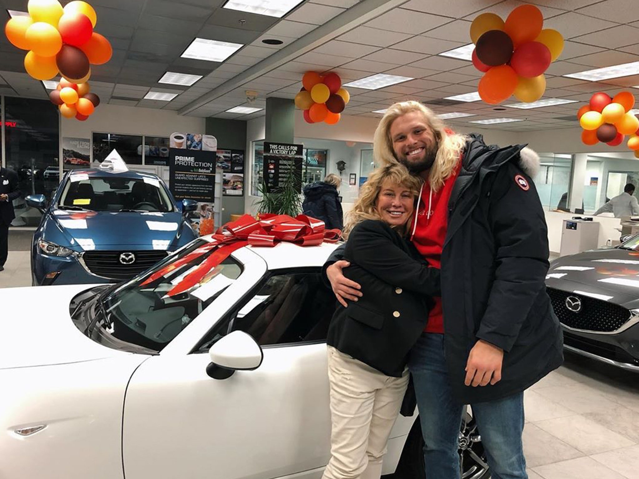 New England Patriots rookie Chase Winovich thanks mom by buying her new car