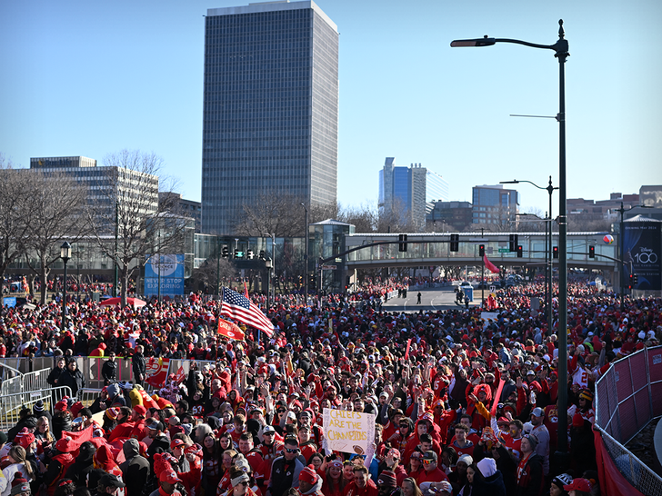 Kansas City Chiefs fans cheer as they get ready for the Chiefs' Super Bowl LVIII victory parade