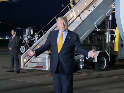 070926 trump air force one primary