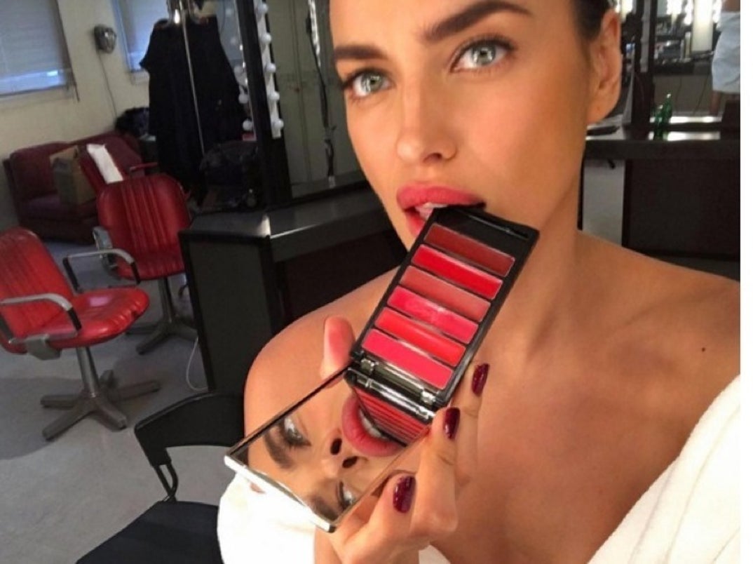 0308_irina_shayk_snaps03