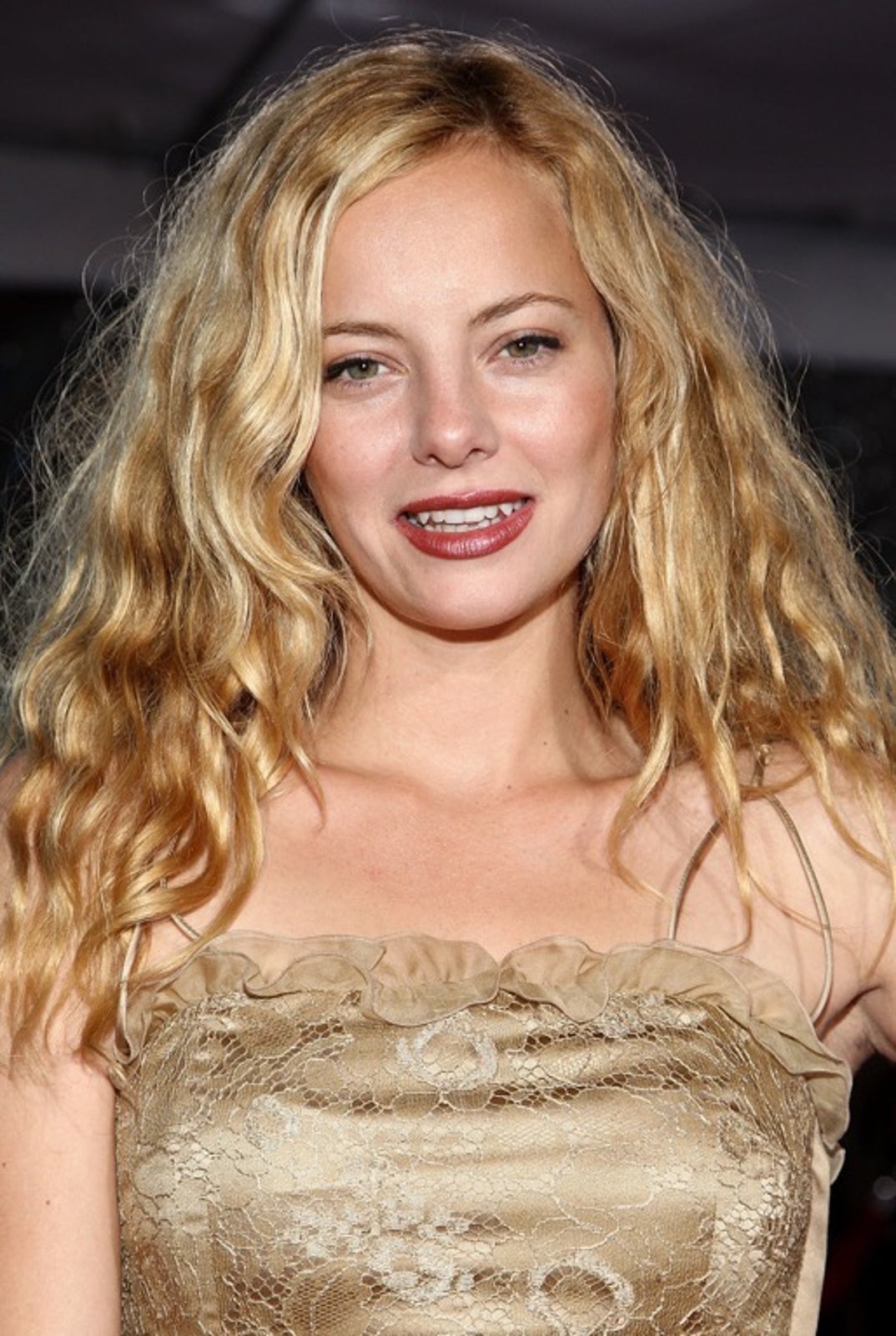 0216_bijou_phillips_09