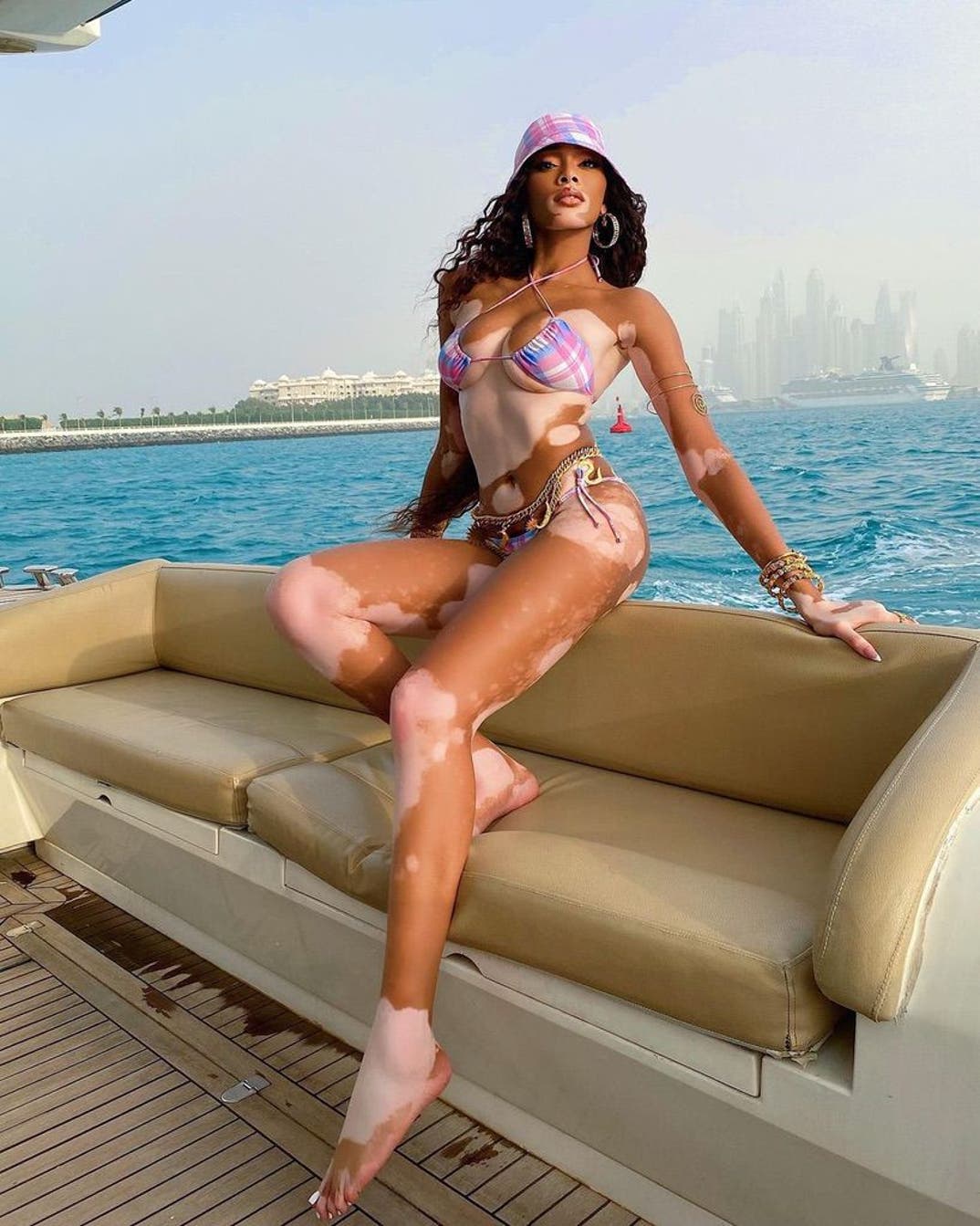 0726 Winnie Harlow Hot Shots 4