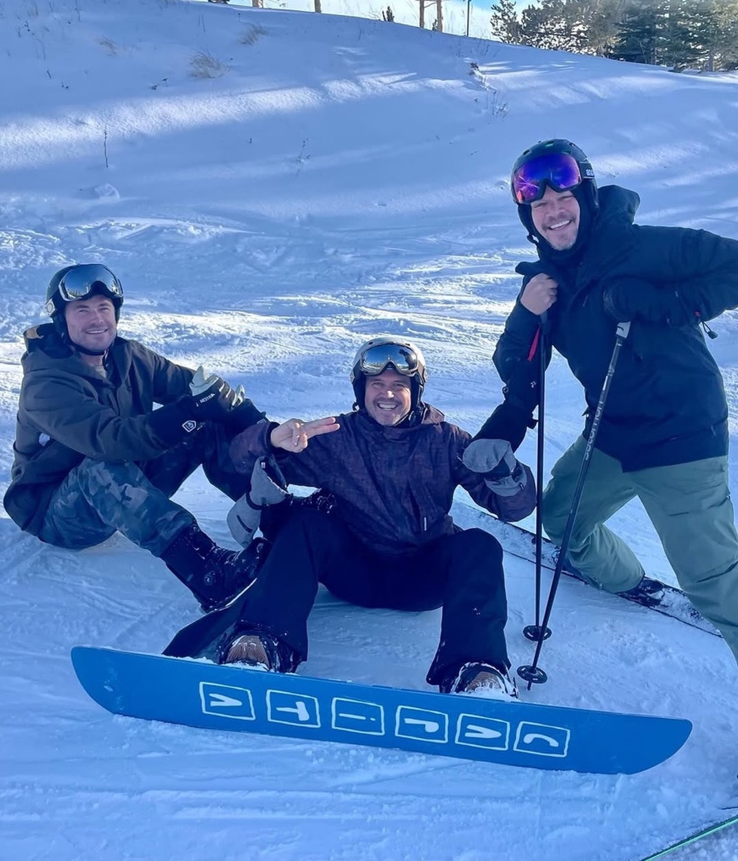 Chris Hemsworth and Matt Damon