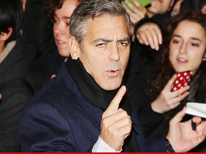 0928-george-clooney-finger-shake-01