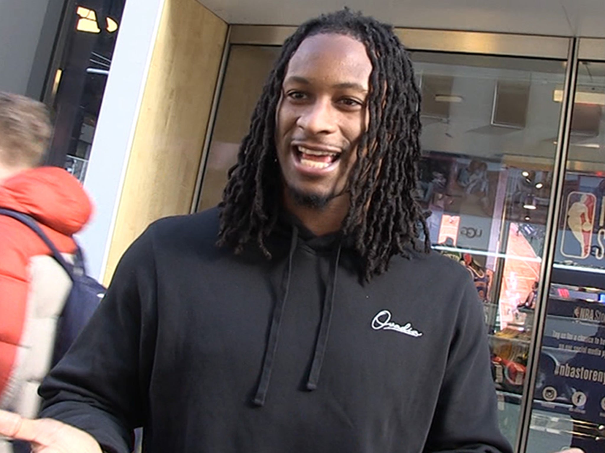 Rams Legend Tells TMZ Team Should Bring Back Todd Gurley