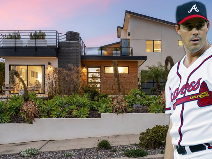 0130-Greg-Maddux-San-Diego-Home-PRIMARY