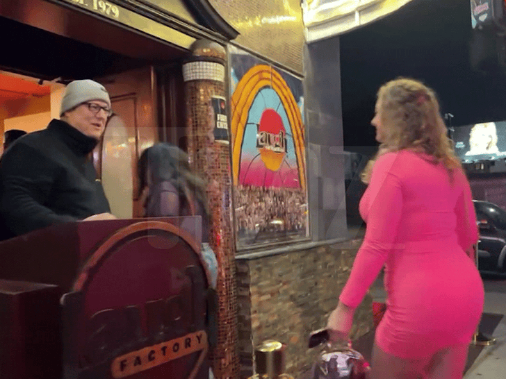 022326_ray_j_comedy_crawl_factory_primary_