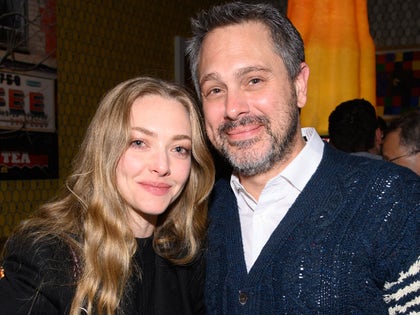 0915-Amanda-Seyfried-and-Thomas-Sadoski-Happier-Times-PRIMARY