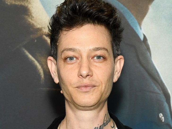 Customor Se Rice 'John Wick' Star Asia Kate Dillon Reveals They're Looking For Customer ...