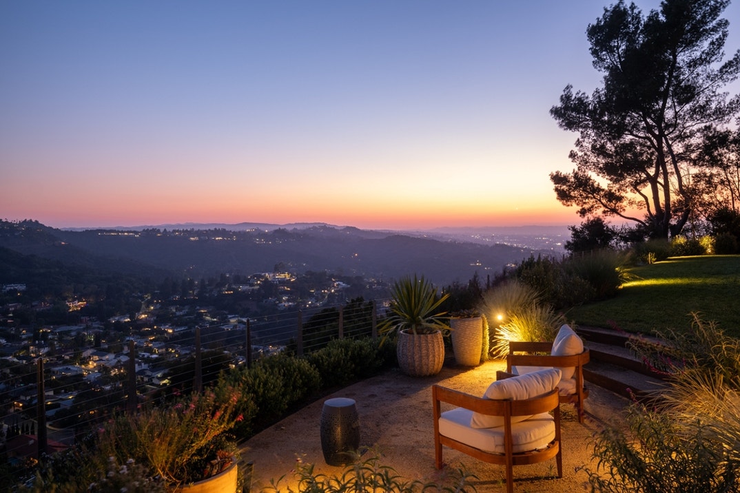 Chris Evans Hollywood Home New Pics 0