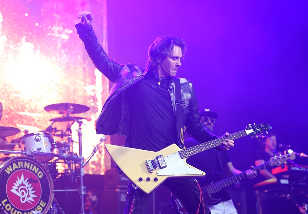 Rick Springfield Performance Pics 10