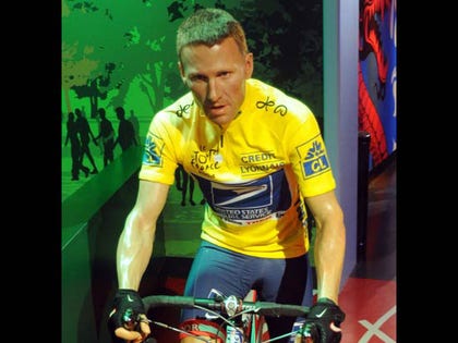 0130-lance-armstrong-splash-hollywood