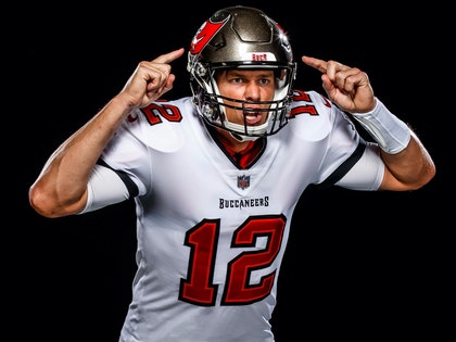 0616-tom-brady-tampa-buccs-uniform-2