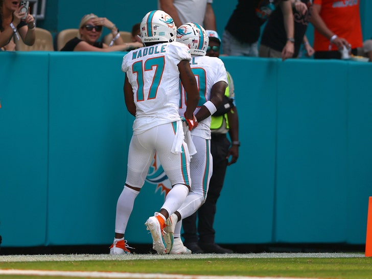 Tyreek Hill Celebration