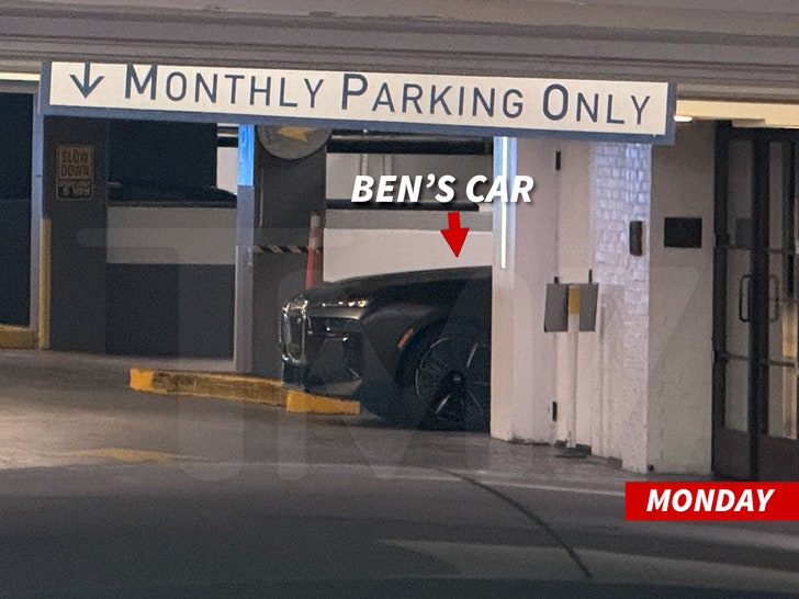 Ben Affleck's car parked in a garage during meeting with mediator for Jennifer Lopez divorce.