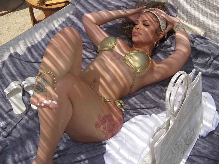 1222-Latto-Hot-Shots-Sub2