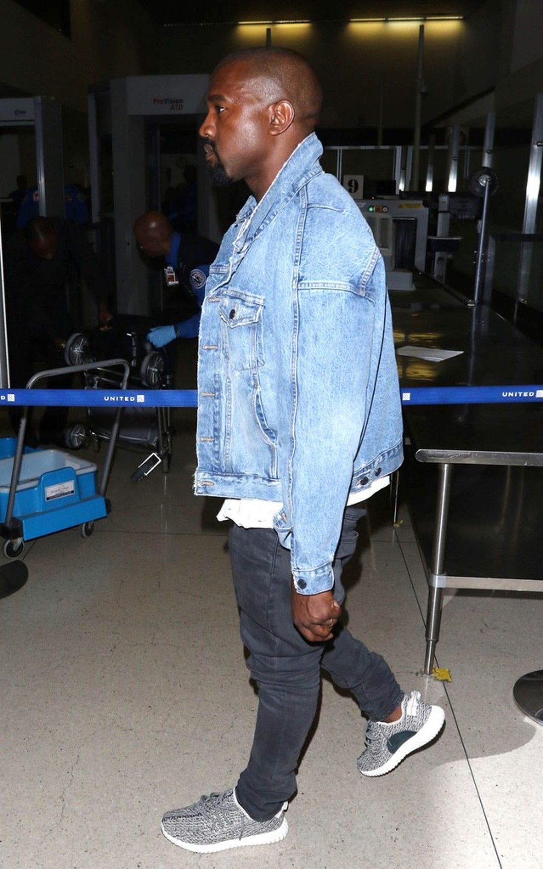 kanye west wearing yeezys