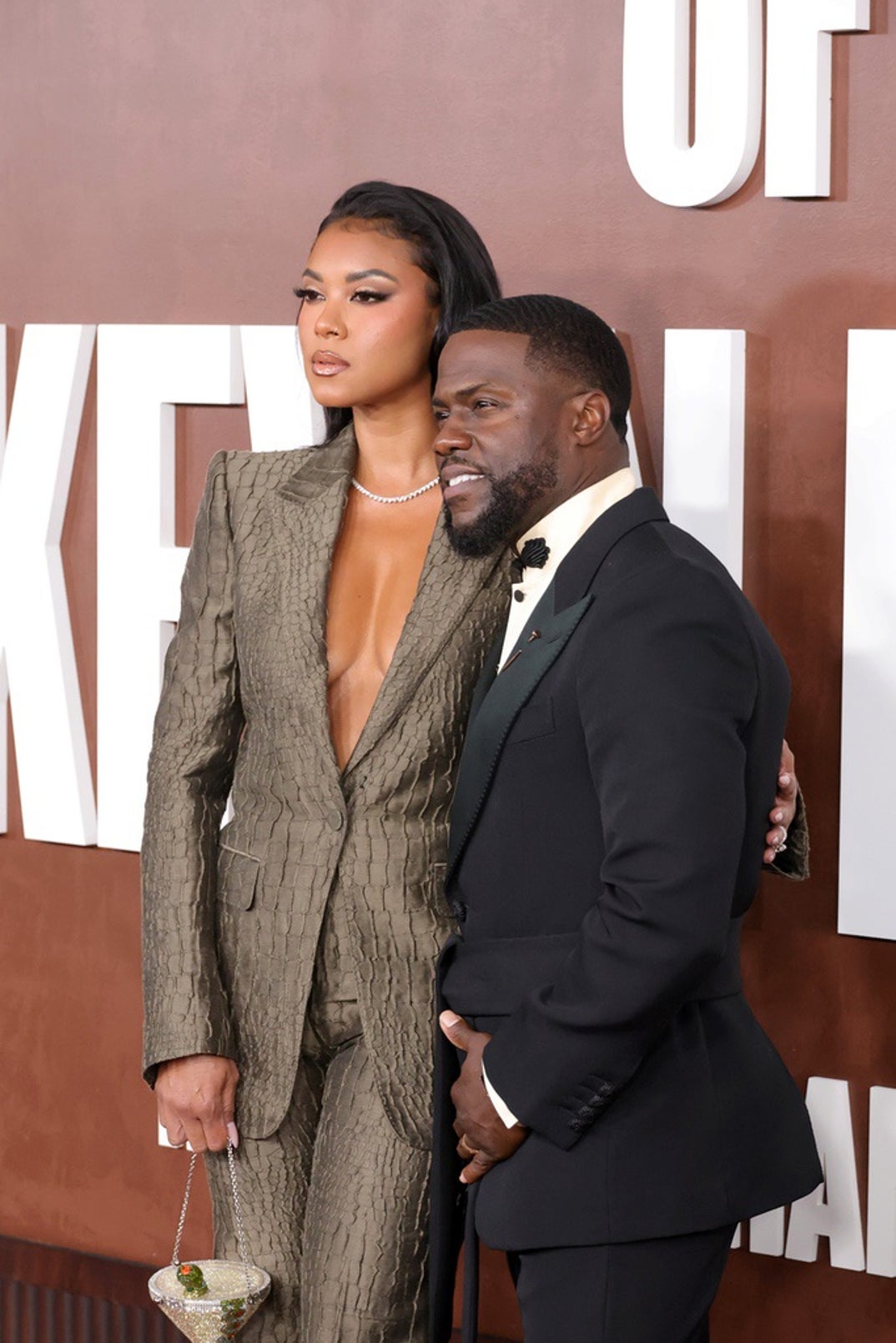 Eniko Hart and Kevin Hart attend The Roast of Kevin Hart red carpet during Netflix Is A Joke Fest
