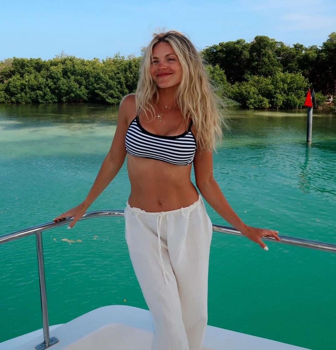 Witney Carson Hot Shots 7
